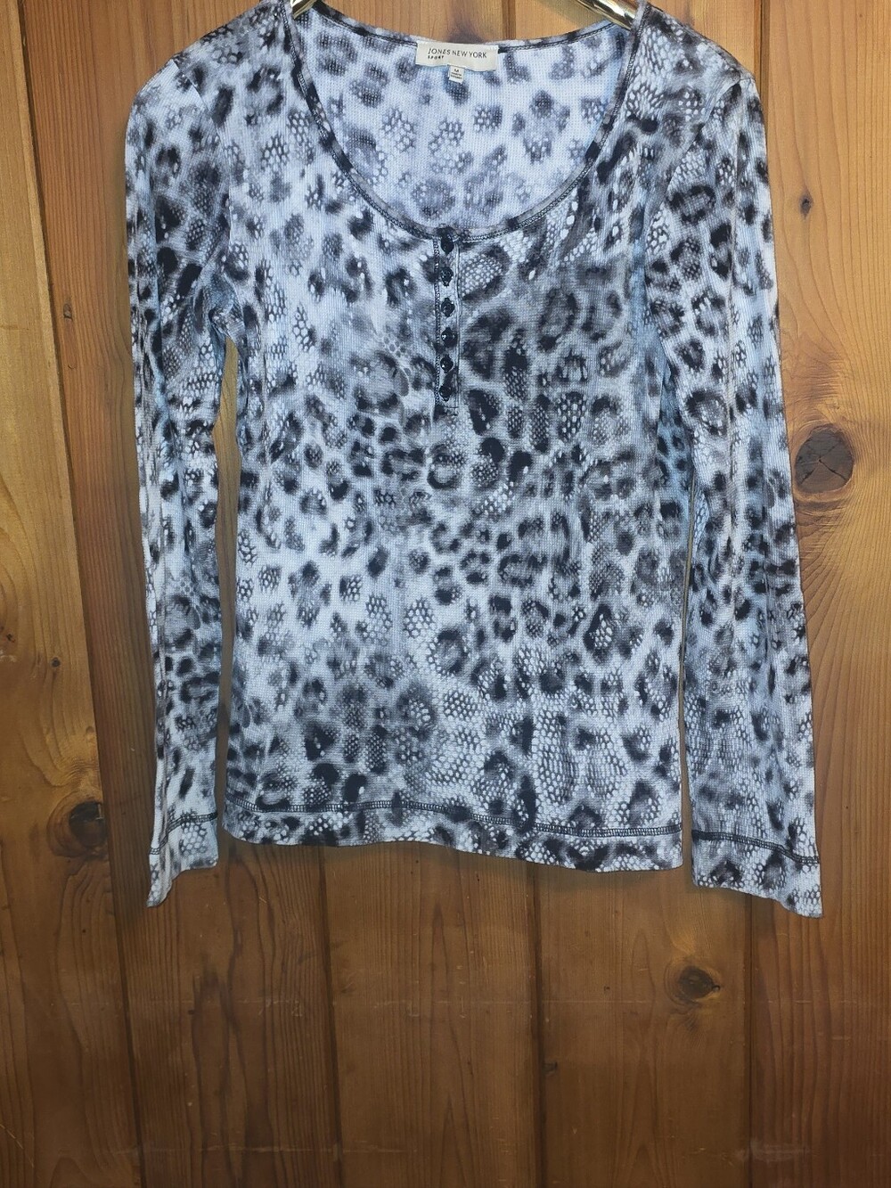 Jones New York Black and White Leopard-Print Long Sleeve Tee